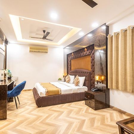 Hotel Cosmo Near Blk Hospital Karol Bagh Deli Exterior foto
