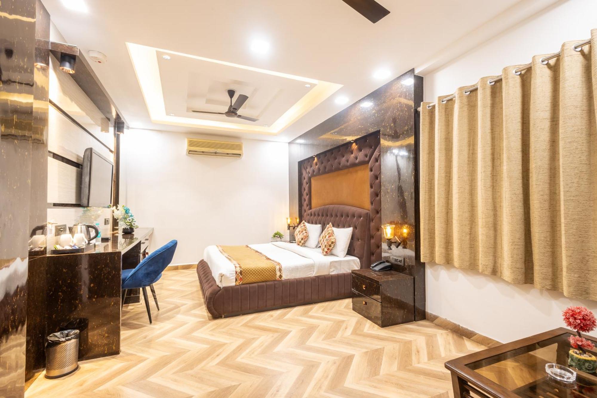 Hotel Cosmo Near Blk Hospital Karol Bagh Deli Exterior foto