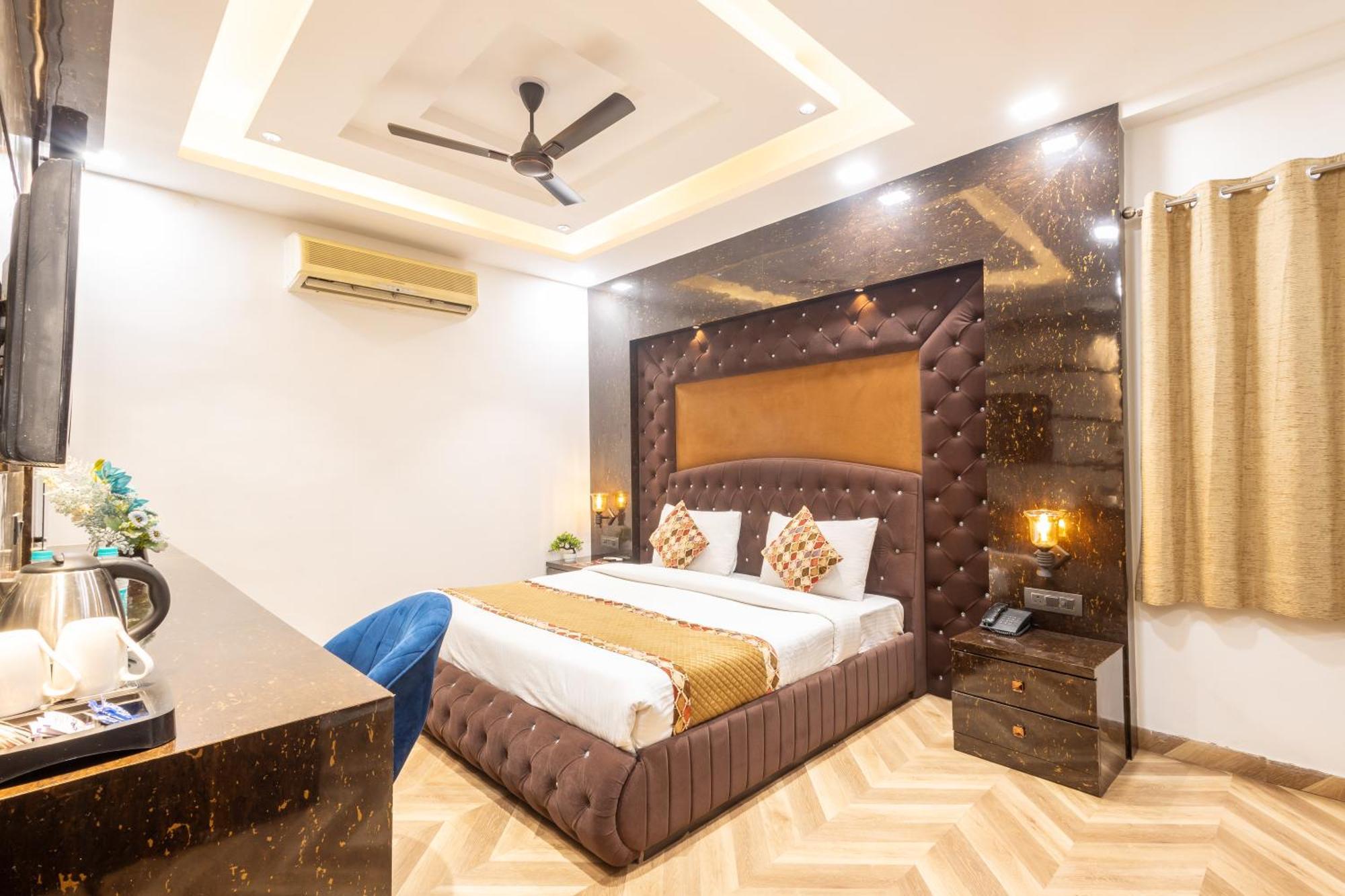 Hotel Cosmo Near Blk Hospital Karol Bagh Deli Exterior foto