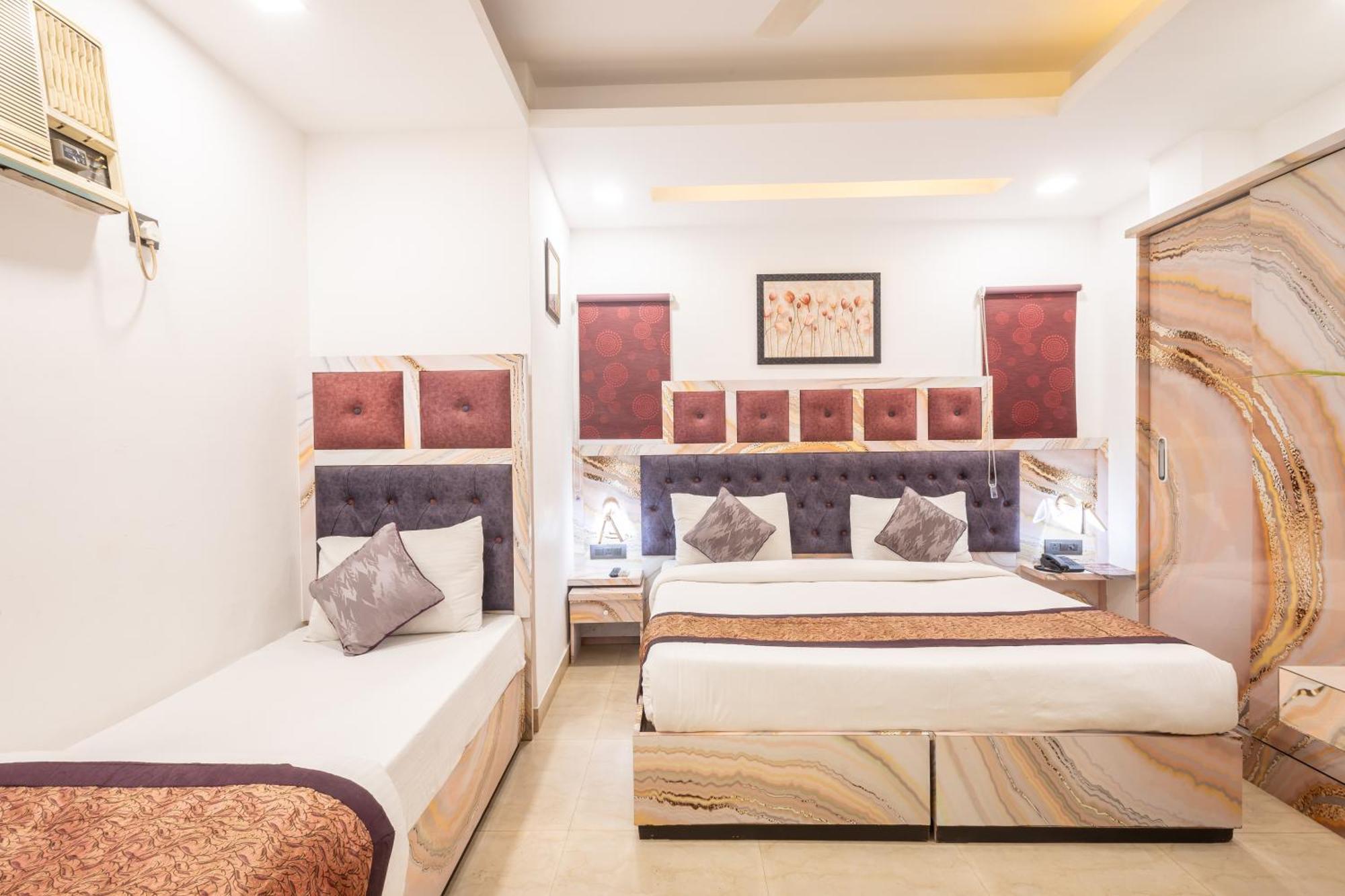 Hotel Cosmo Near Blk Hospital Karol Bagh Deli Exterior foto