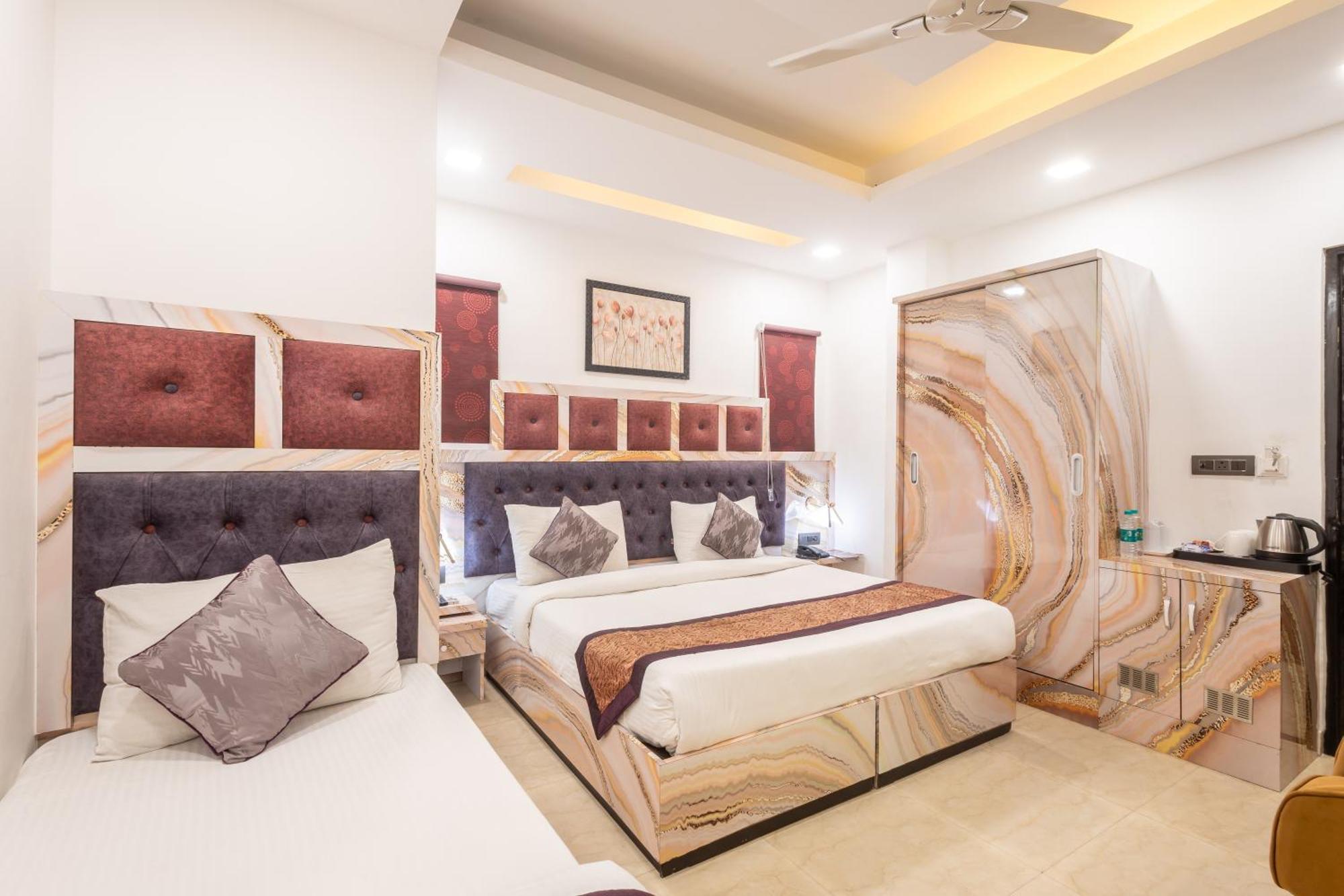 Hotel Cosmo Near Blk Hospital Karol Bagh Deli Exterior foto