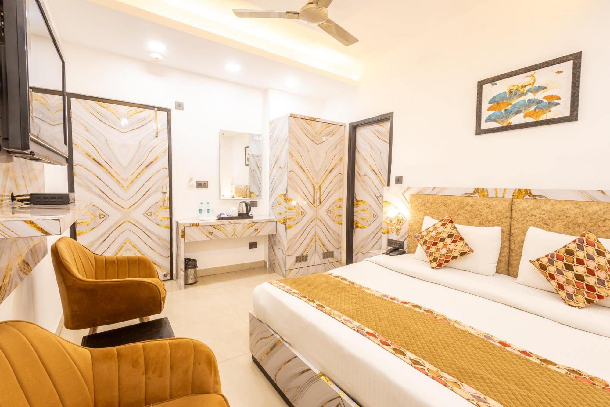 Hotel Cosmo Near Blk Hospital Karol Bagh Deli Exterior foto